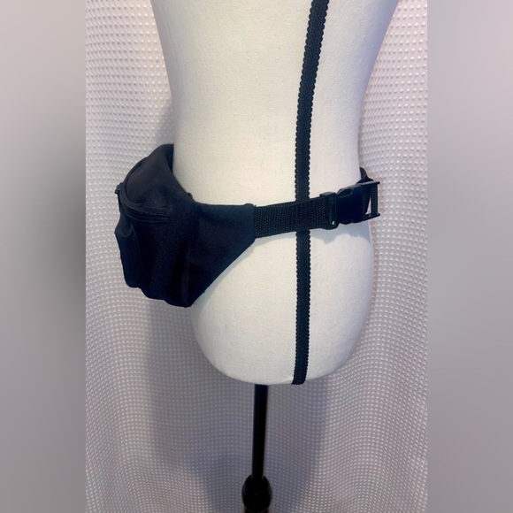 Unisex black unbranded waist Fanny Pack‎ with adjustable strap - Picture 5 of 8
